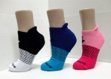 Semi-raising liner sock